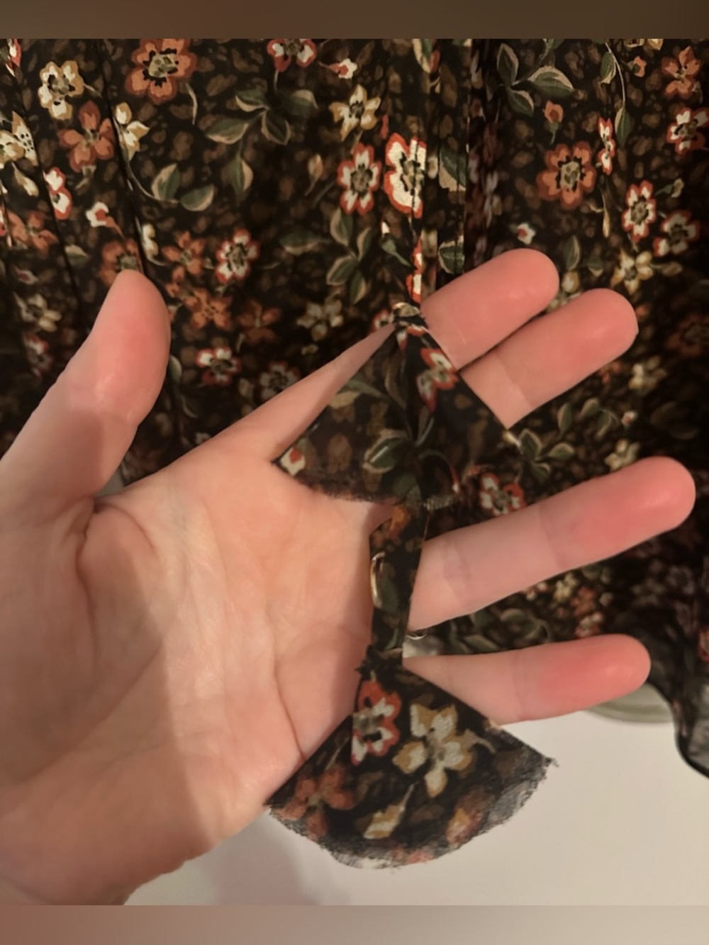 NWT Vici Black Floral Off-Shoulder Blouse Size Small - Picture 5 of 9